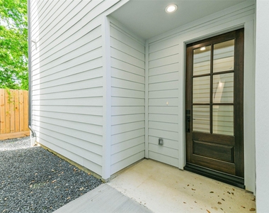 5703 Balbo Street - Photo Thumbnail 3