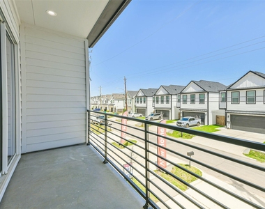 5703 Balbo Street - Photo Thumbnail 19