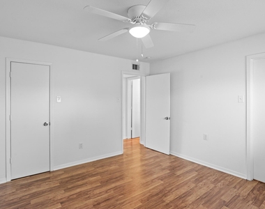 1408 Hughes Street - Photo Thumbnail 22