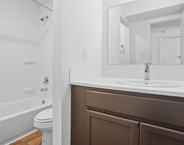 1408 Hughes Street - Photo Thumbnail 24
