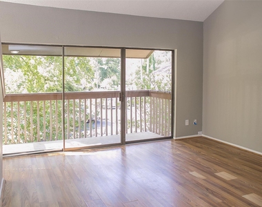 12900 Walden Road - Photo Thumbnail 10