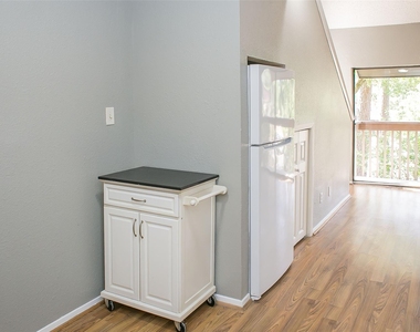 12900 Walden Road - Photo Thumbnail 3