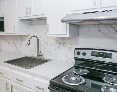 12900 Walden Road - Photo Thumbnail 7