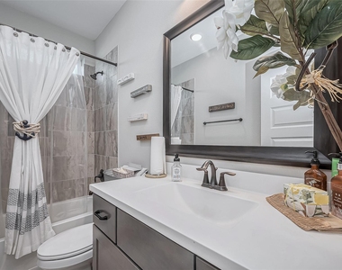 4607 Cold Stream Court - Photo Thumbnail 18
