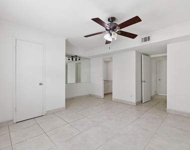 7900 Westheimer Road - Photo Thumbnail 20