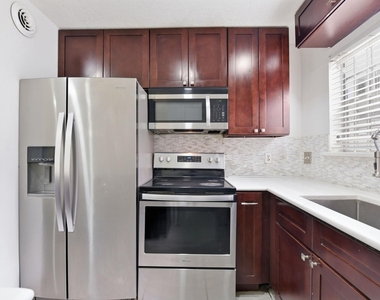 7900 Westheimer Road - Photo Thumbnail 10