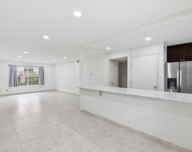7900 Westheimer Road - Photo Thumbnail 12