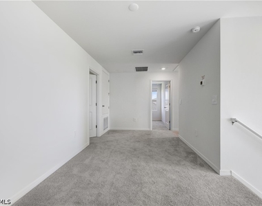 4050 San Felice Lane - Photo Thumbnail 14