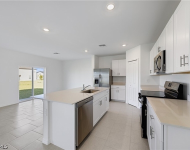 4050 San Felice Lane - Photo Thumbnail 10