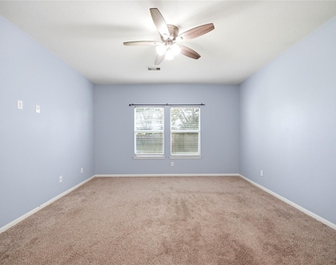 1707 N Highlands Crossing - Photo Thumbnail 24
