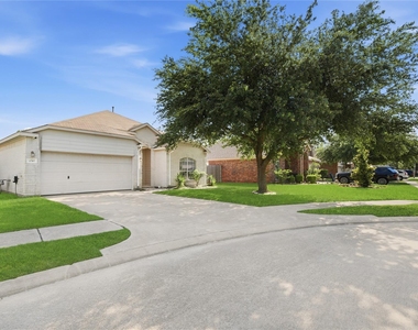 1707 N Highlands Crossing - Photo Thumbnail 3