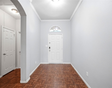 1707 N Highlands Crossing - Photo Thumbnail 5