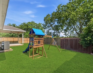 1707 N Highlands Crossing - Photo Thumbnail 37