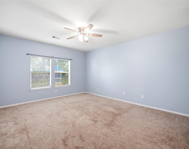 1707 N Highlands Crossing - Photo Thumbnail 22
