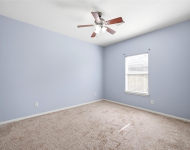 1707 N Highlands Crossing - Photo Thumbnail 33