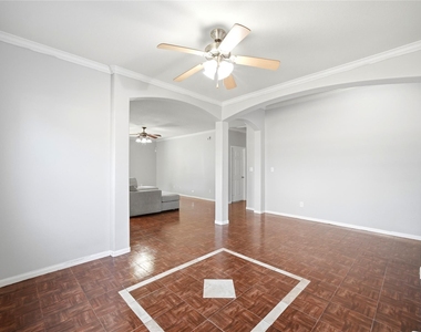 1707 N Highlands Crossing - Photo Thumbnail 11