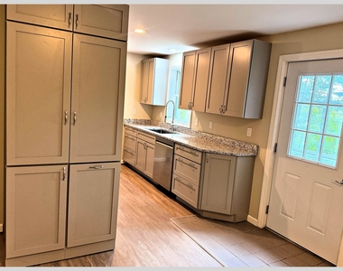 14 Cummings Hill - Photo Thumbnail 6