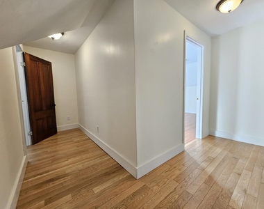 117a Lowell - Photo Thumbnail 17