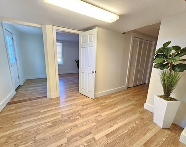 117a Lowell - Photo Thumbnail 12