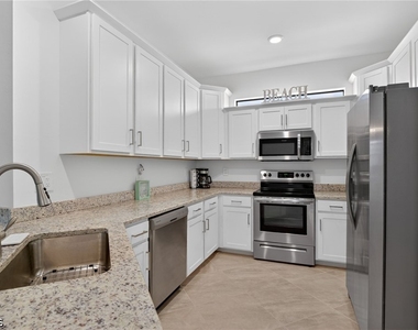 14001 Hunter Oak Drive - Photo Thumbnail 9