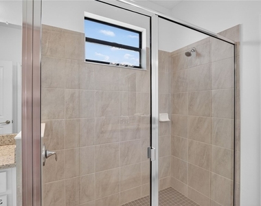 14001 Hunter Oak Drive - Photo Thumbnail 18