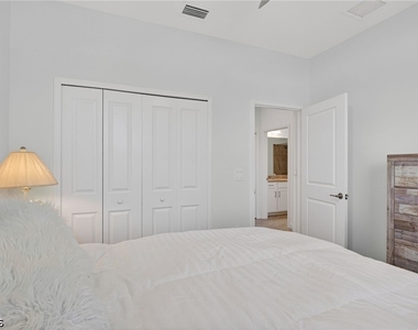 14001 Hunter Oak Drive - Photo Thumbnail 20