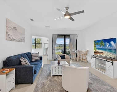 14008 Hunter Oak Drive - Photo Thumbnail 3