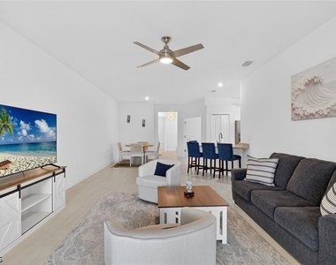 14008 Hunter Oak Drive - Photo Thumbnail 5