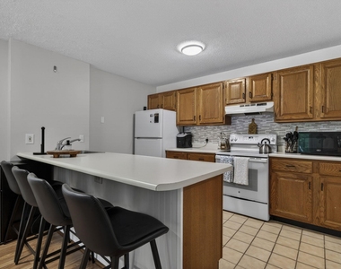 120 Fisherville - Photo Thumbnail 4