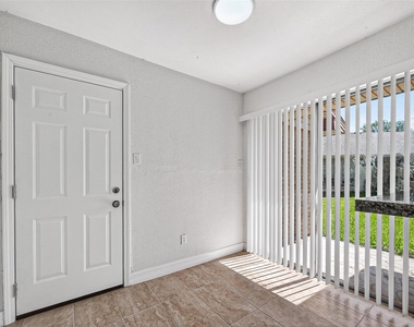 2223 Courtney Ct - Photo Thumbnail 6