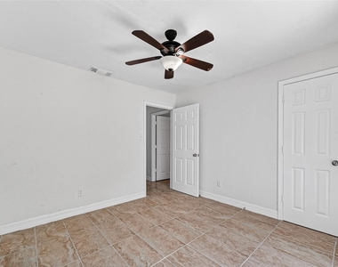 2223 Courtney Ct - Photo Thumbnail 26