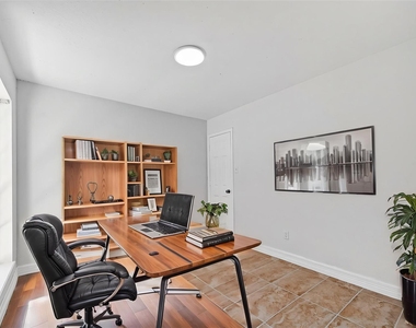 2223 Courtney Ct - Photo Thumbnail 22