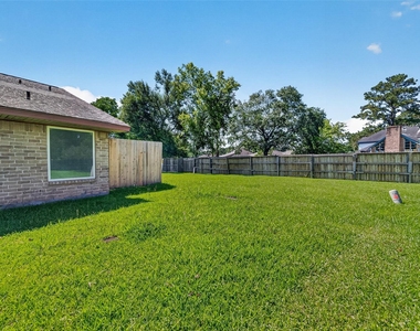 2223 Courtney Ct - Photo Thumbnail 28
