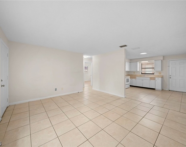 5551 5th Avenue - Photo Thumbnail 4