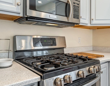 20 Ordway - Photo Thumbnail 6