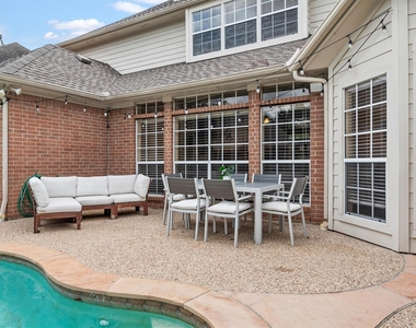22007 Crossbrook Drive - Photo Thumbnail 41