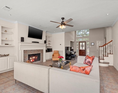 22007 Crossbrook Drive - Photo Thumbnail 14