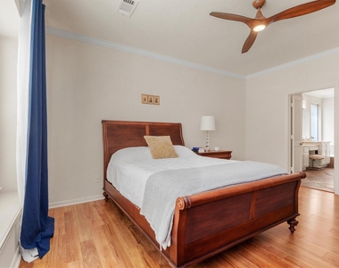22007 Crossbrook Drive - Photo Thumbnail 24
