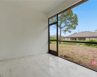 4787 Golfview Boulevard - Photo Thumbnail 9