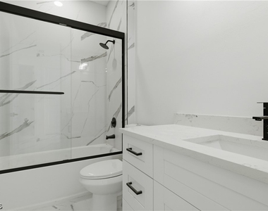 4787 Golfview Boulevard - Photo Thumbnail 7