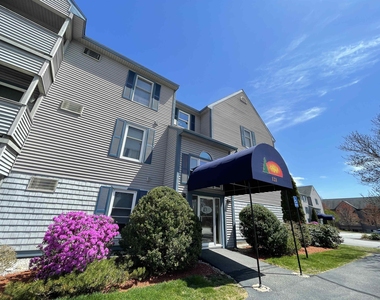 121 Eastern - Photo Thumbnail 2