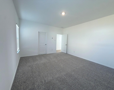 9122 Serene Haven Drive - Photo Thumbnail 6