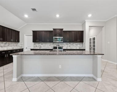134 S Bearkat Court - Photo Thumbnail 14