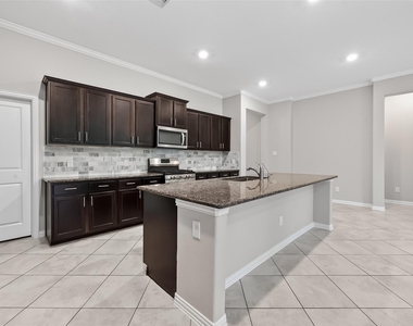 134 S Bearkat Court - Photo Thumbnail 11