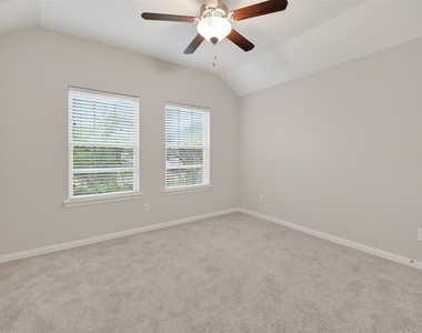 134 S Bearkat Court - Photo Thumbnail 17