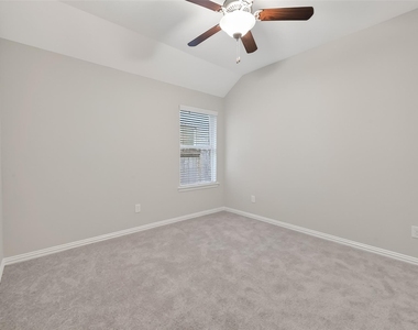 134 S Bearkat Court - Photo Thumbnail 20