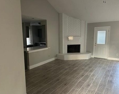 3415 Wingdale Court - Photo Thumbnail 1