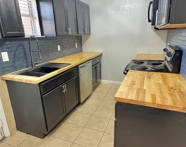 5218 Milwee Street - Photo Thumbnail 1
