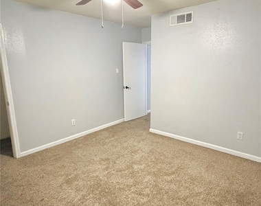 5218 Milwee Street - Photo Thumbnail 7
