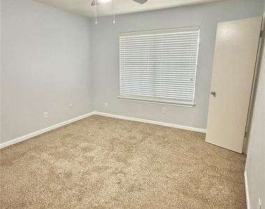 5218 Milwee Street - Photo Thumbnail 6